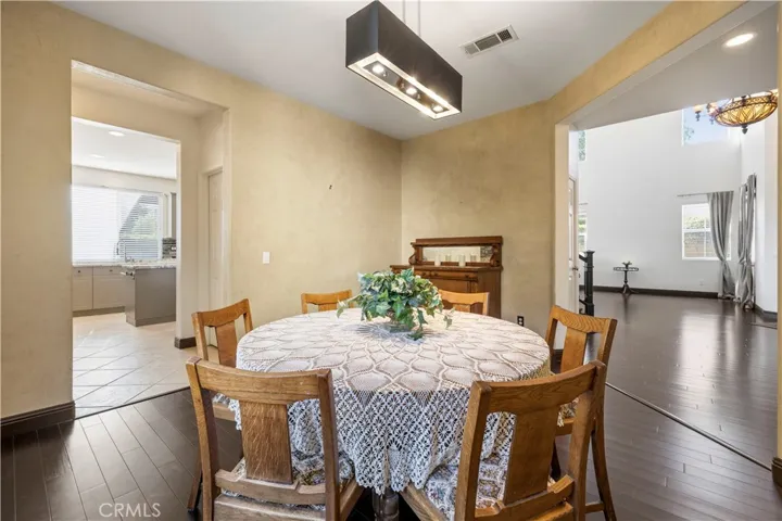 30479 Mallorca Pl, Castaic, California 91384