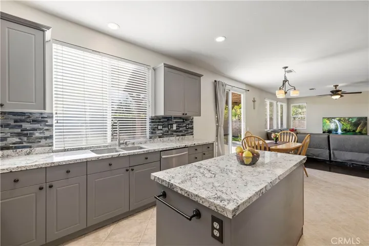 30479 Mallorca Pl, Castaic, California 91384