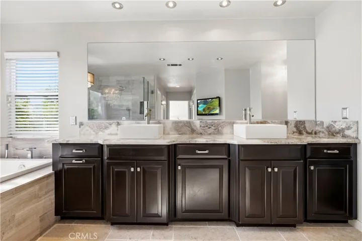 30479 Mallorca Pl, Castaic, California 91384