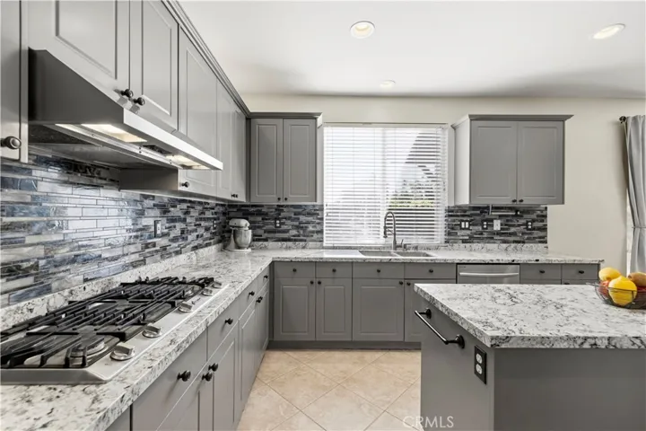 30479 Mallorca Pl, Castaic, California 91384