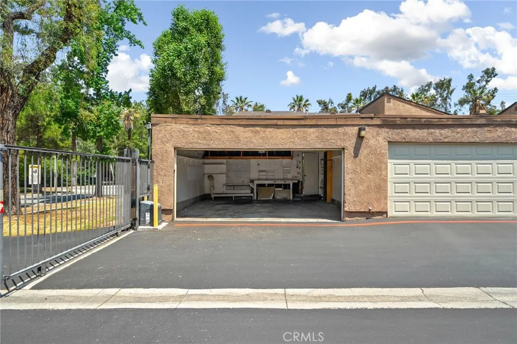 2 Car Attached Garage