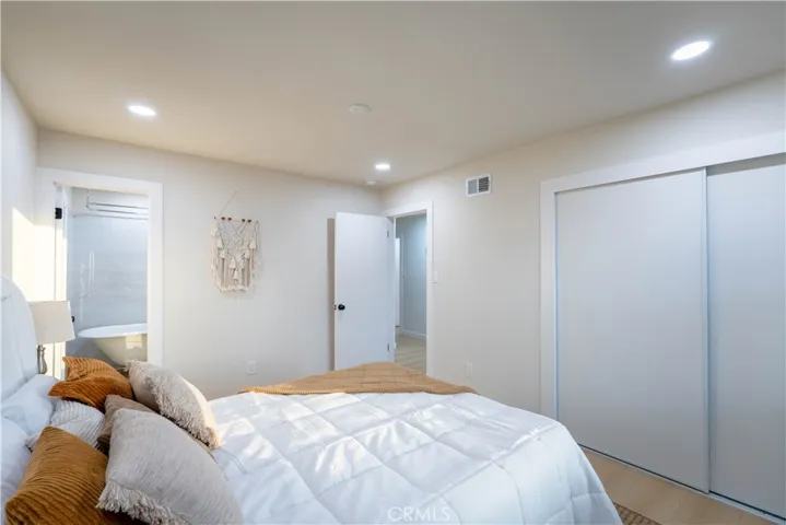 8584 Camelia, Riverside, California 92504