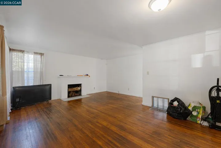 603 Almanza Dr, Oakland, California 94603