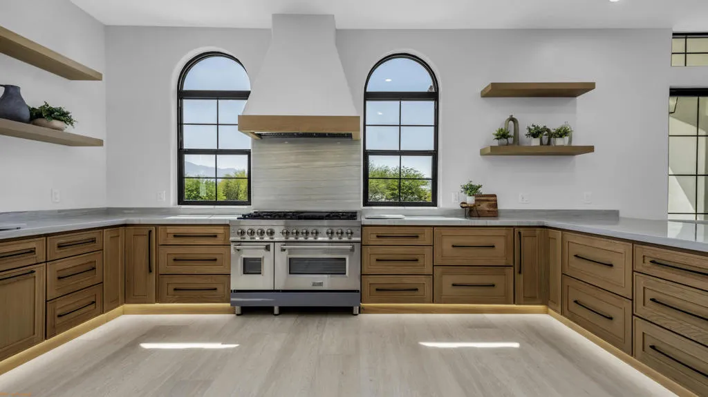 48in Stove/ Kitchen