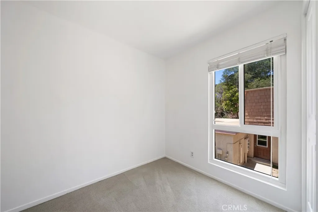 Upstairs office/Bonus room
