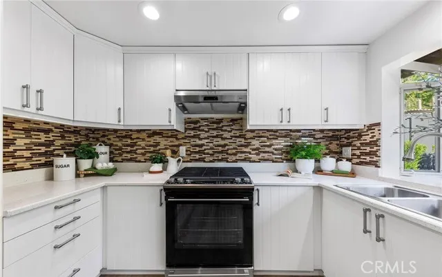 17 Canyon Ridge 60, Irvine, California 92603