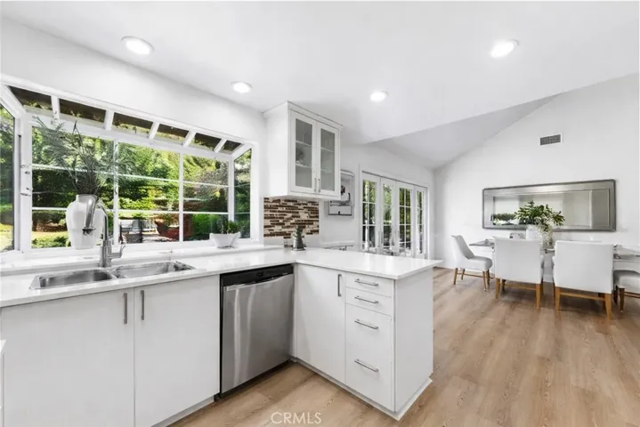 17 Canyon Ridge 60, Irvine, California 92603