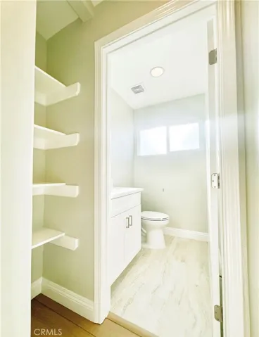 Powder bath