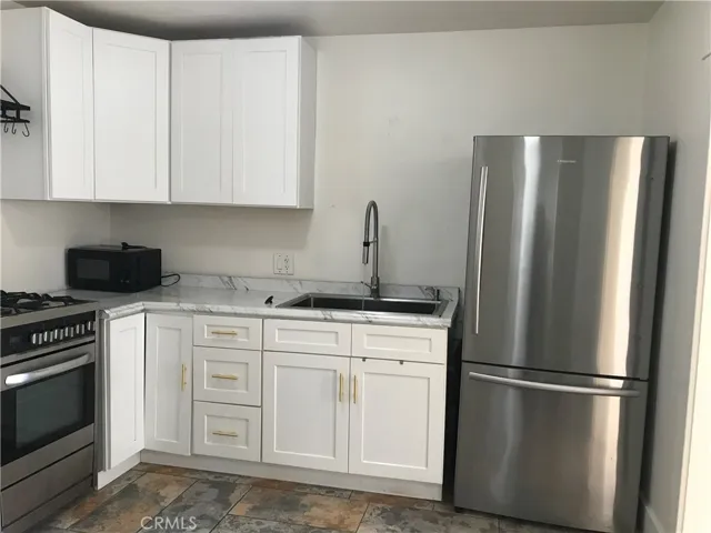 Pictures are taken before current tenant moved in.