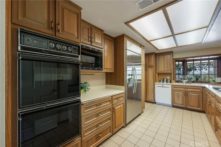 10542 Park Villa Circle, Villa Park, California 92861