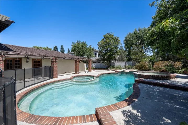 10542 Park Villa Circle, Villa Park, California 92861