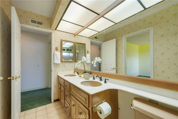 10542 Park Villa Circle, Villa Park, California 92861