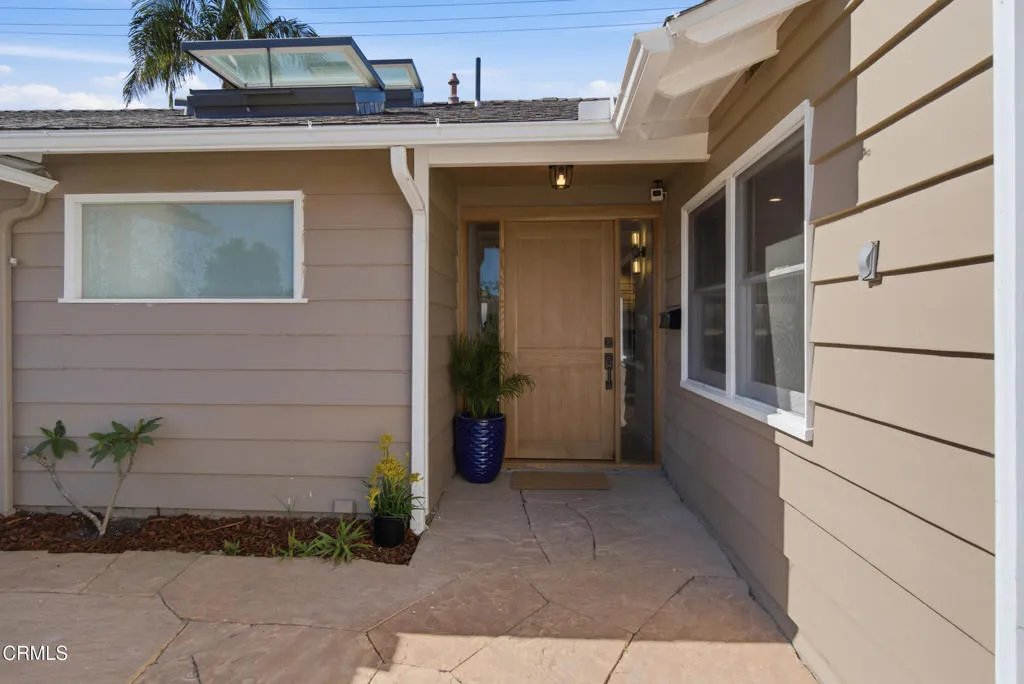 6_front door