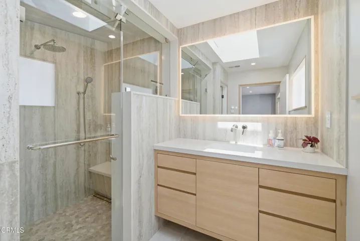 40_Primary Bathroom