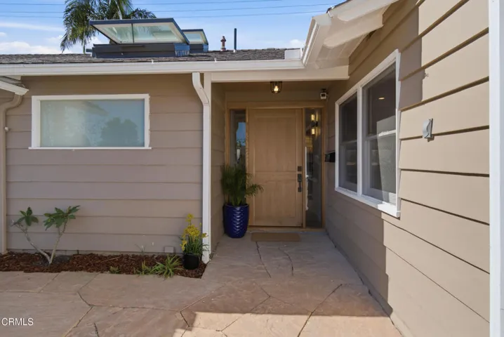 6_front door