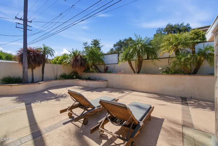 47_backyard