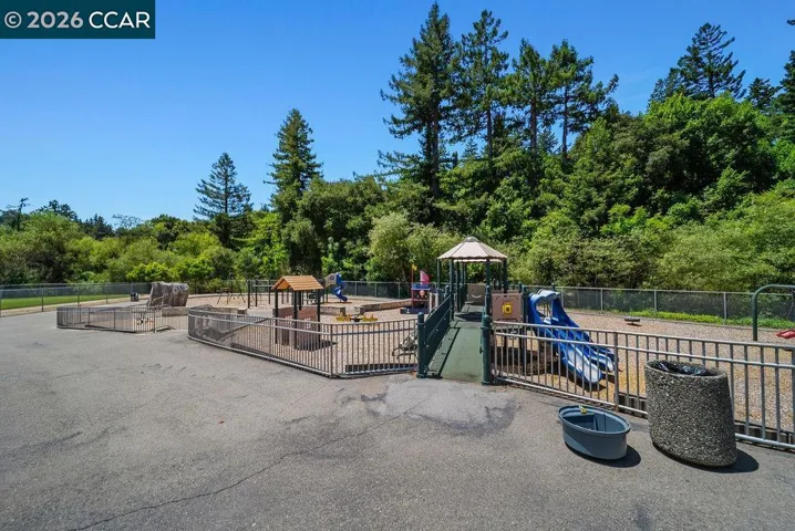 18103 La Verne Dr, Los Gatos, California 95033