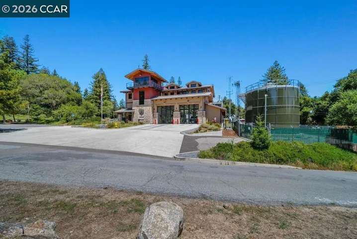 18103 La Verne Dr, Los Gatos, California 95033
