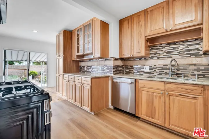 7832 Midfield Avenue, Los Angeles, California 90045