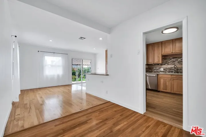 7832 Midfield Avenue, Los Angeles, California 90045
