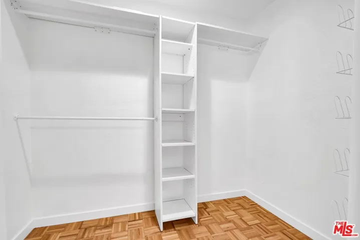 7832 Midfield Avenue, Los Angeles, California 90045