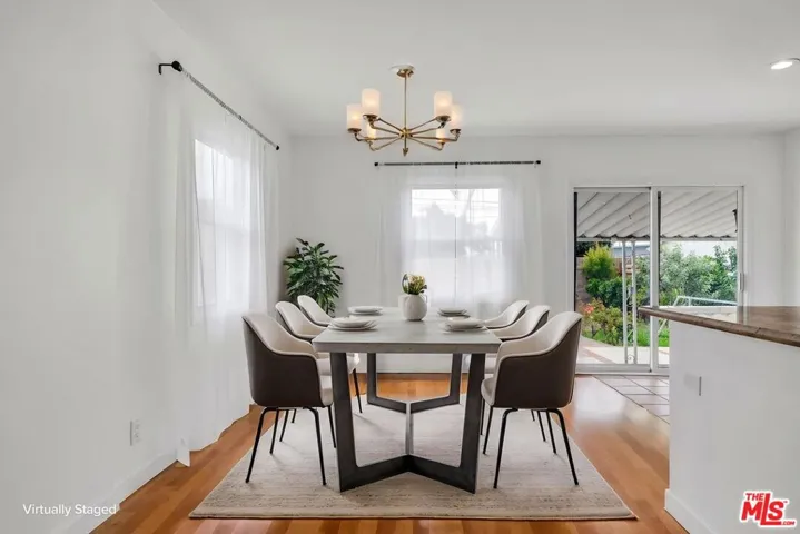 7832 Midfield Avenue, Los Angeles, California 90045