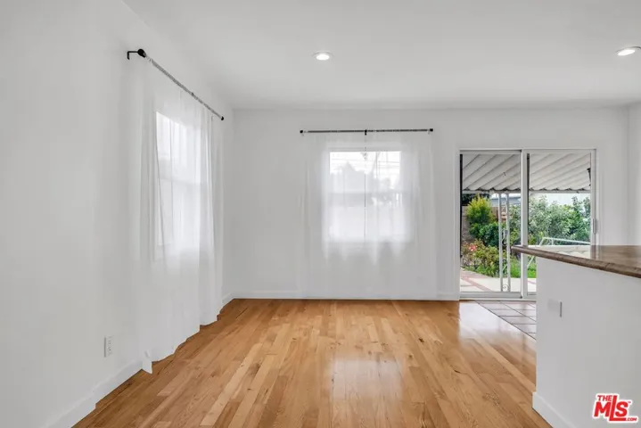 7832 Midfield Avenue, Los Angeles, California 90045