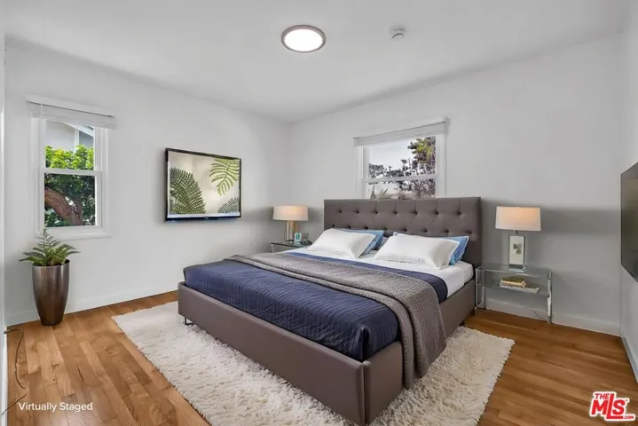 7832 Midfield Avenue, Los Angeles, California 90045