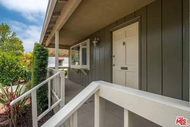 7832 Midfield Avenue, Los Angeles, California 90045