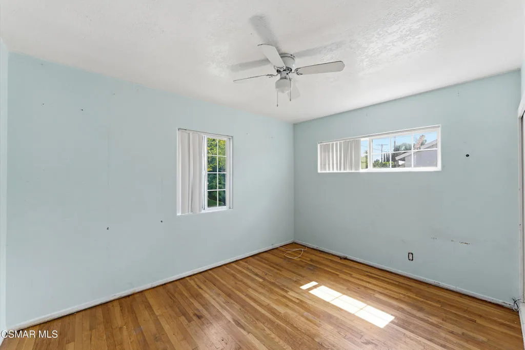 20709 Schoolcraft St MLS-19