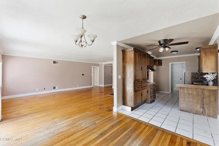 20709 Schoolcraft St MLS-9
