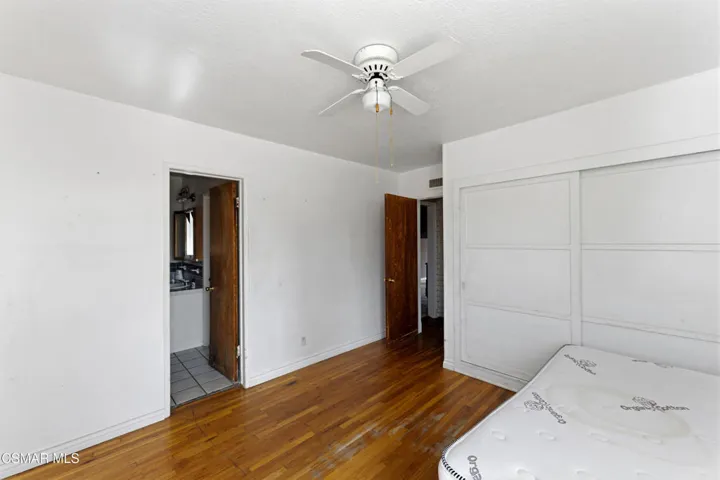 20709 Schoolcraft St MLS-16