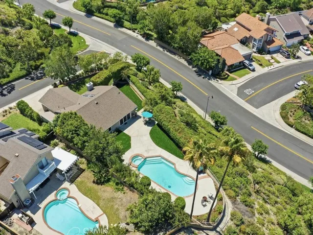 21711 Bogarra, Mission Viejo, California 92692