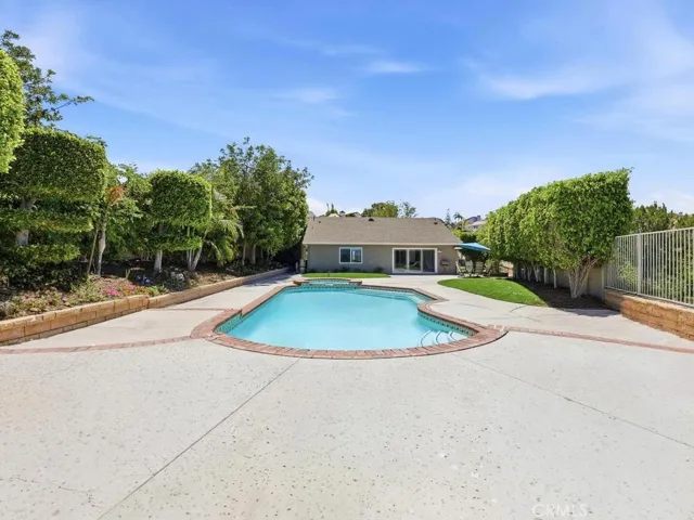 21711 Bogarra, Mission Viejo, California 92692