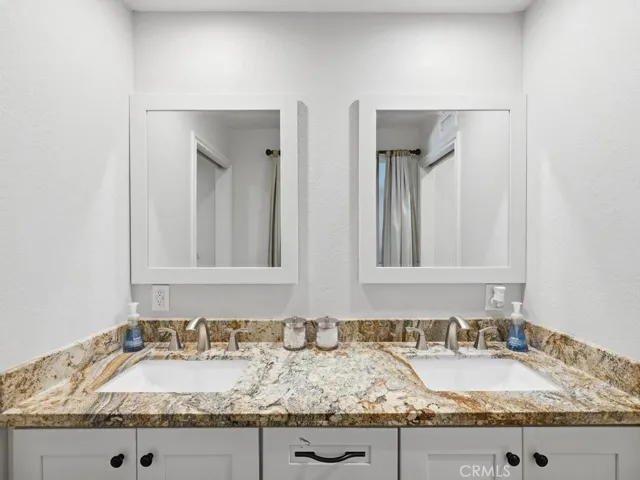 21711 Bogarra, Mission Viejo, California 92692