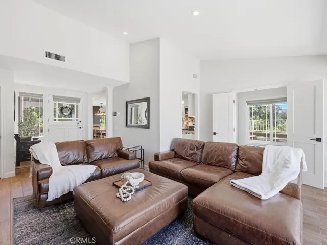 21711 Bogarra, Mission Viejo, California 92692