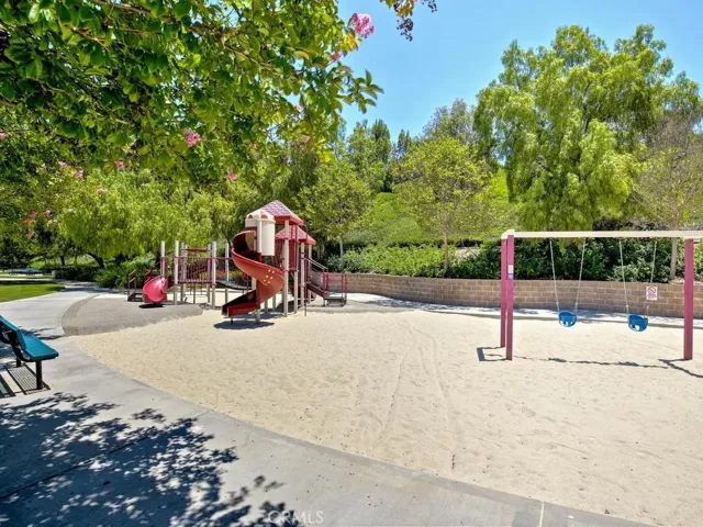 21711 Bogarra, Mission Viejo, California 92692