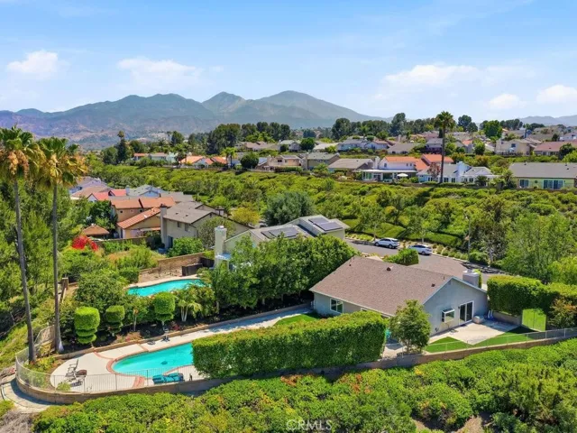 21711 Bogarra, Mission Viejo, California 92692