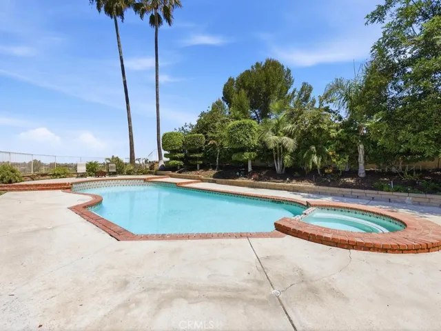21711 Bogarra, Mission Viejo, California 92692