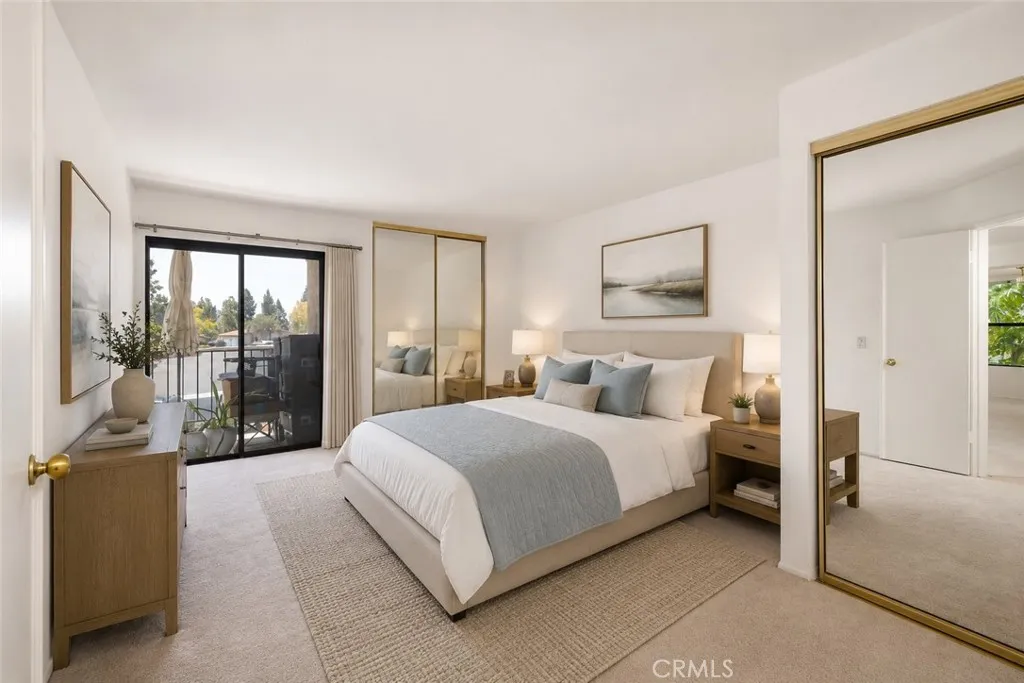 Virtually Staged – Furniture and décor are for illustrative purposes only.