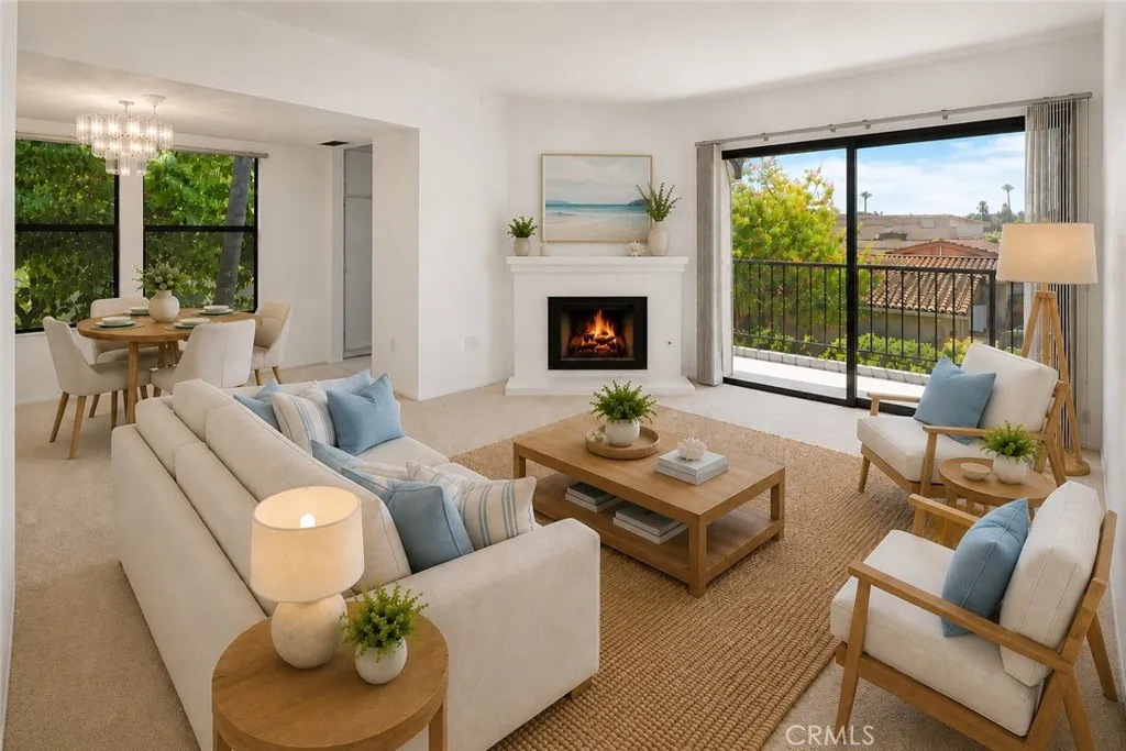 Virtually Staged – Furniture and décor are for illustrative purposes only.