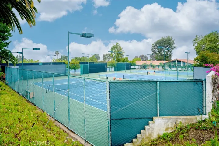 Tennis/Pickleball Courts