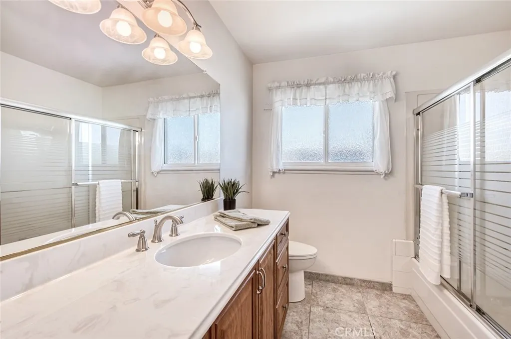 Second floor hall bathroom with tub/shower combo.