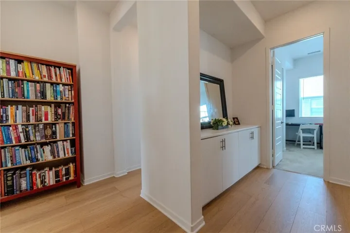 27504 Illumination Court, Valencia, California 91381
