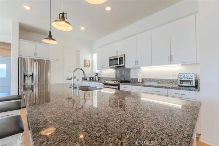 27504 Illumination Court, Valencia, California 91381