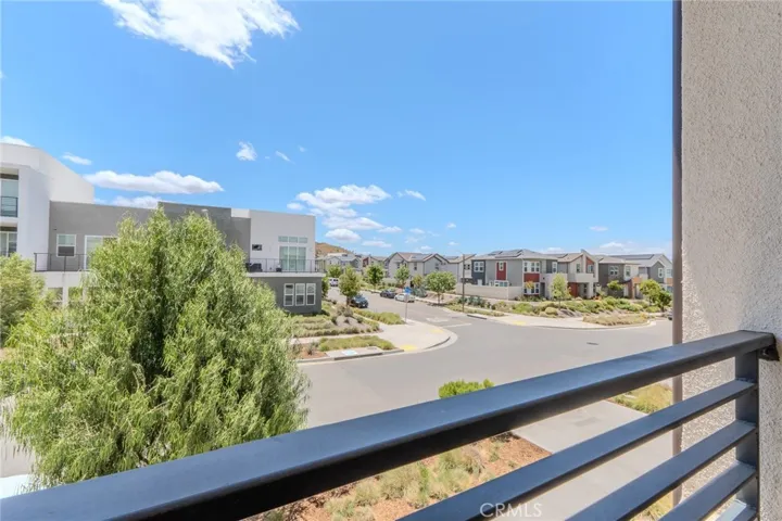 27504 Illumination Court, Valencia, California 91381