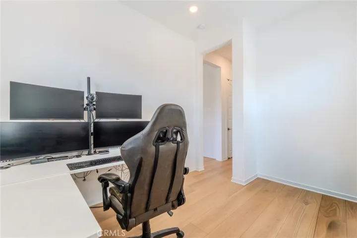 27504 Illumination Court, Valencia, California 91381