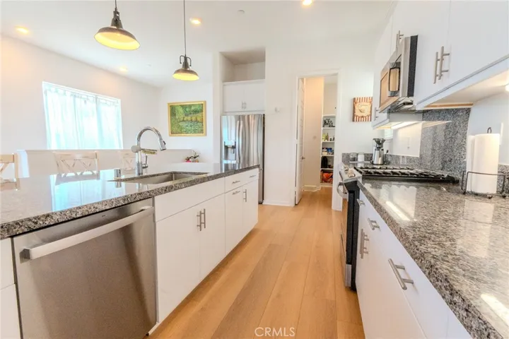27504 Illumination Court, Valencia, California 91381