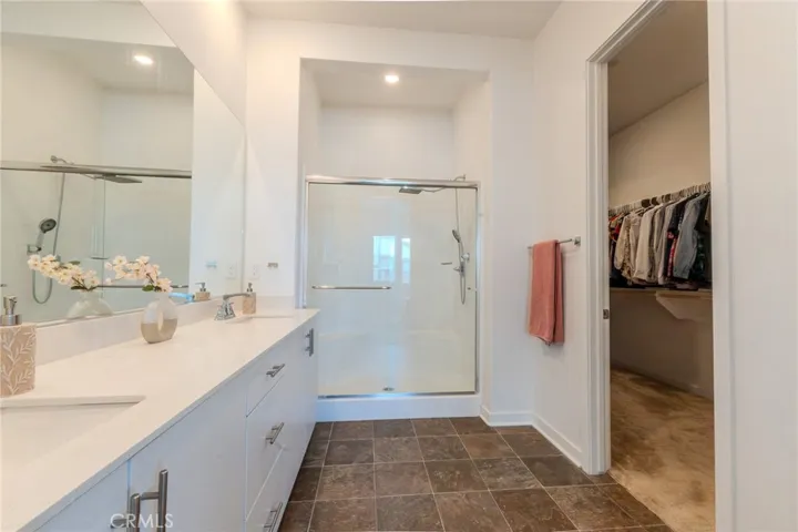 27504 Illumination Court, Valencia, California 91381