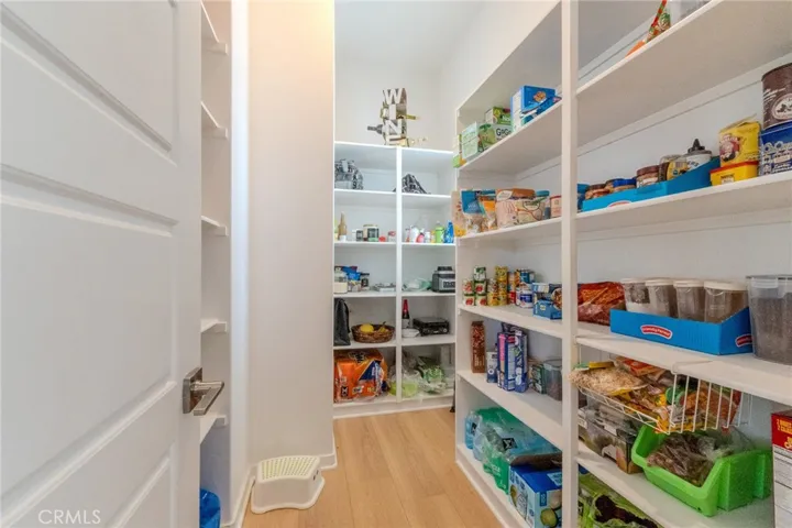 27504 Illumination Court, Valencia, California 91381